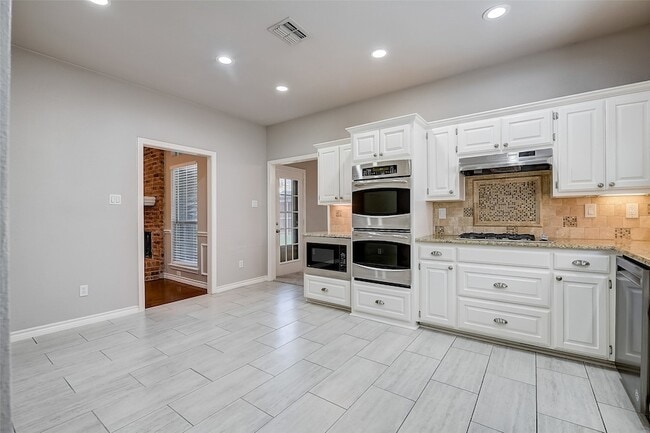 Building Photo - 4713 Portrait Ln