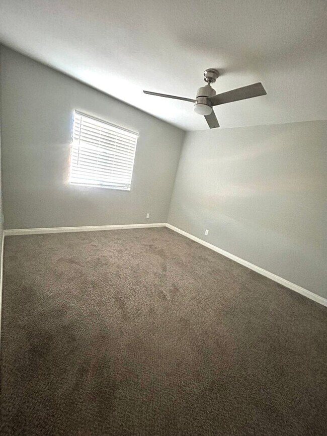 Building Photo - Welcoming 3 Bedroom 1.5 Bathroom Home ** MOVE IN SPECIAL**