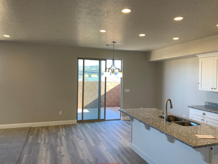 Building Photo - 508 N 480 W