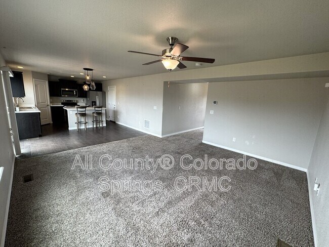 Building Photo - 6471 Weiser Dr
