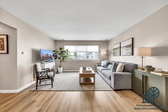 Building Photo - Furnished 2-Bedroom Apartment in Tonawanda