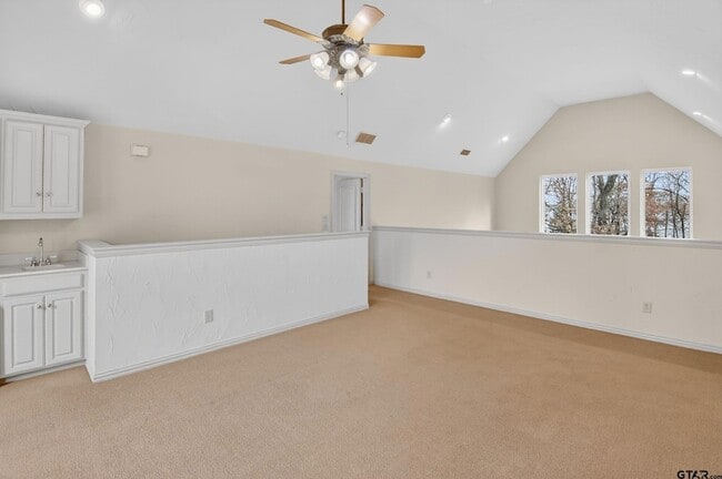 Building Photo - 643 Private Rd 7330