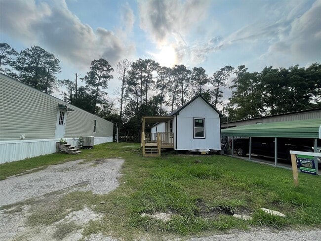 Building Photo - 3510 Fox Dr