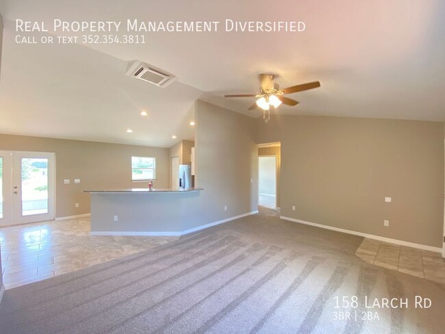 Building Photo - 158 Larch Rd