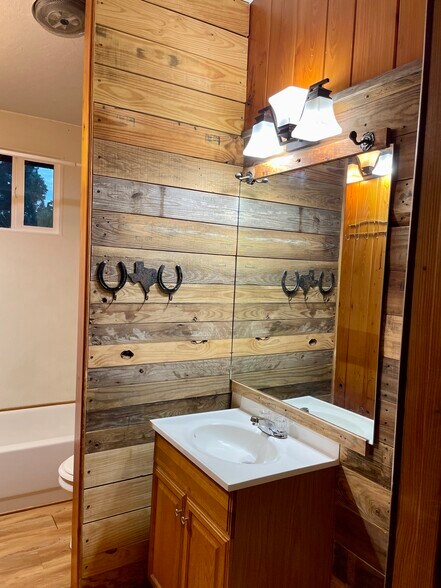 Building Photo - 13101 FM 225