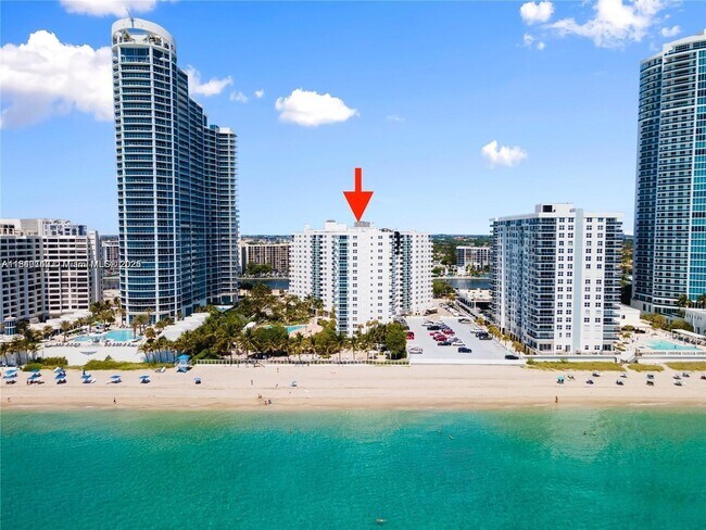 Building Photo - 3001 S Ocean Dr