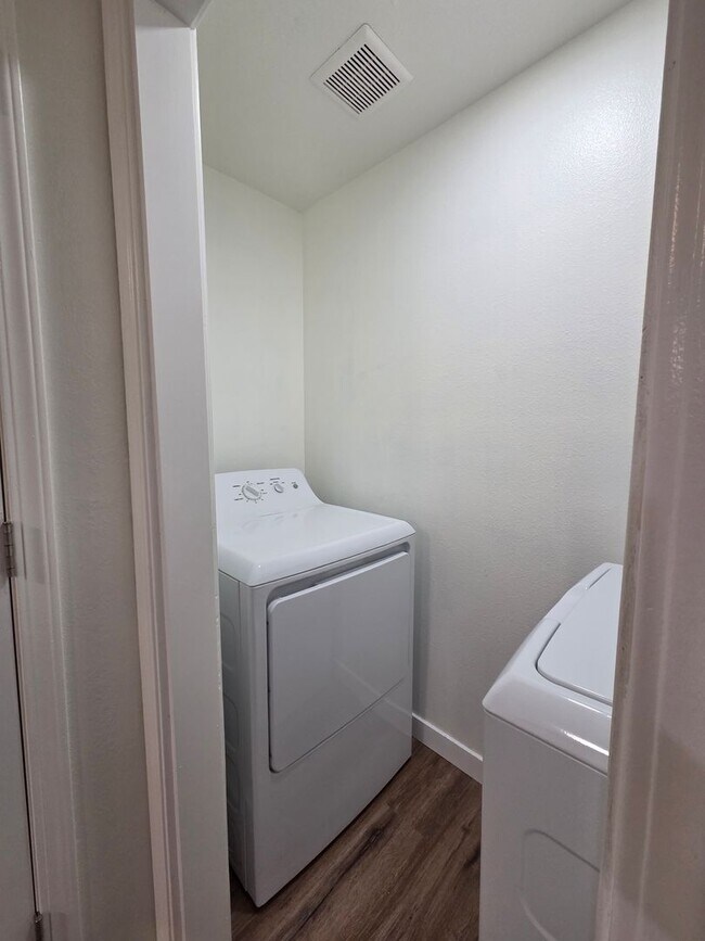 Building Photo - 1106 106th St Ct E