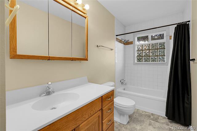 Building Photo - 1398 Elmwood St