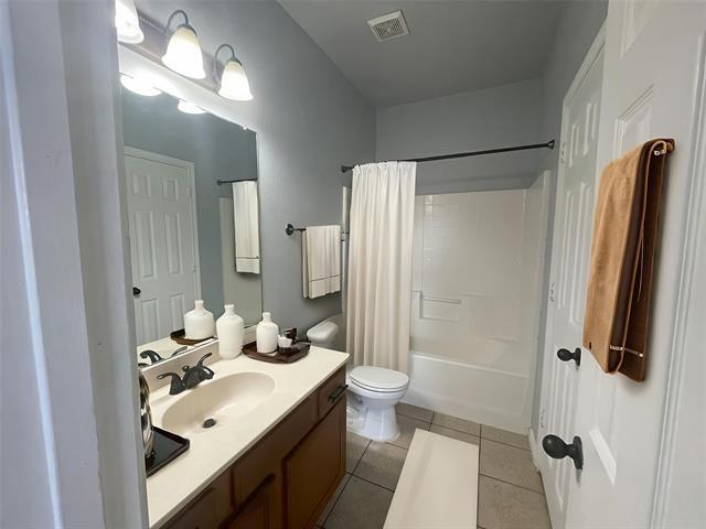 Building Photo - 2412 Ravenwood Ct