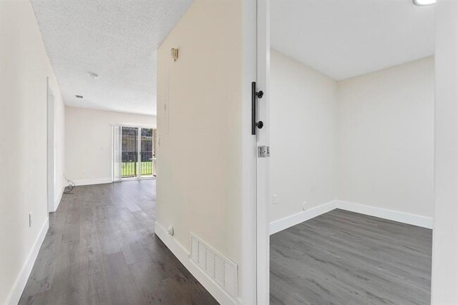 Building Photo - 8851 NW 119th St