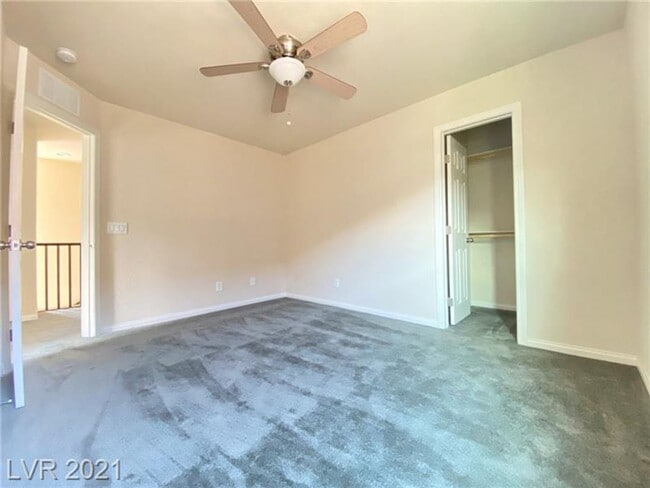 Building Photo - Modern Designed Home in a Cul-De-Sac within a Gated Southwest Community