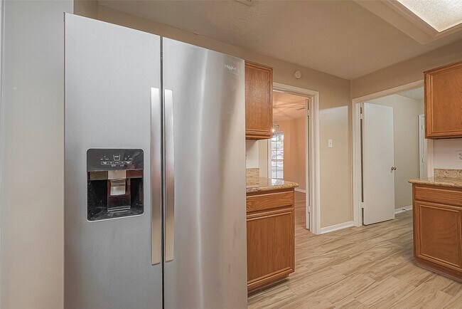 Building Photo - 22319 Rangeview Dr