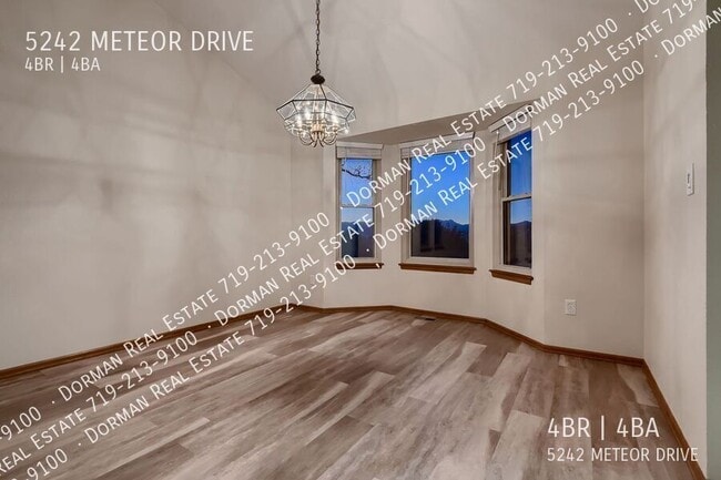 Building Photo - 5242 Meteor Dr