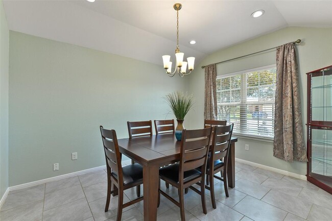 Building Photo - 12814 Pirate Bend Dr