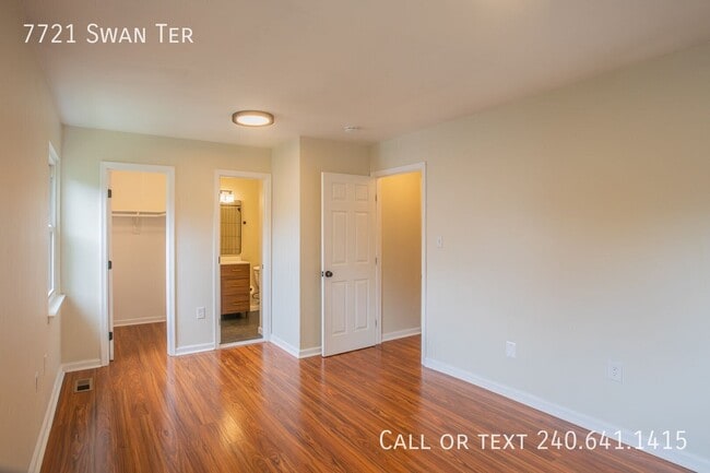 Building Photo - 7721 Swan Terrace