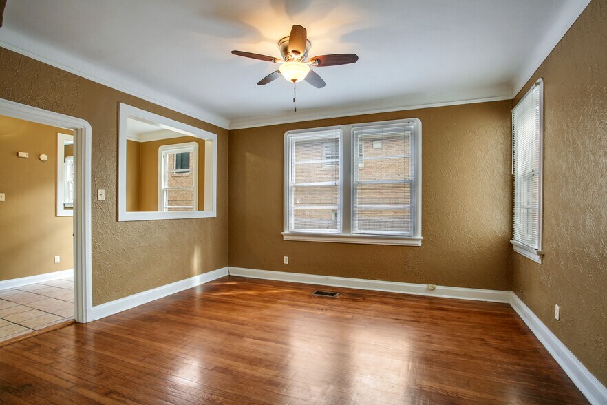 Building Photo - 2106 S Carrollton Ave