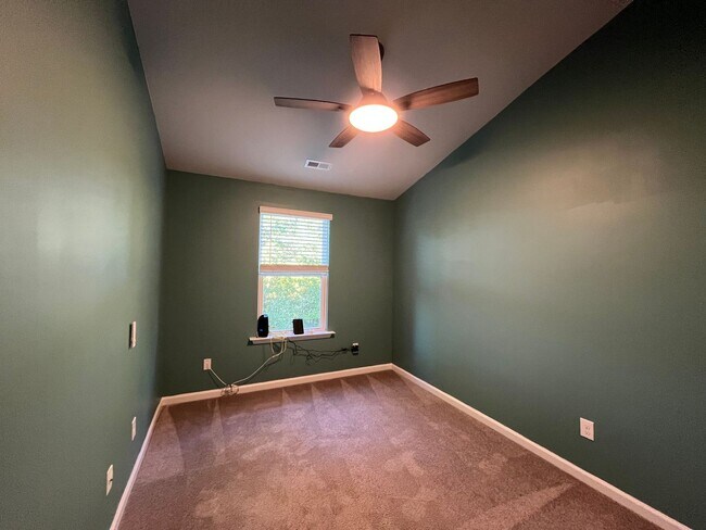 Building Photo - 7650 Knightbell Cir