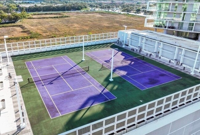 Building Photo - 2000 Metropica Wy