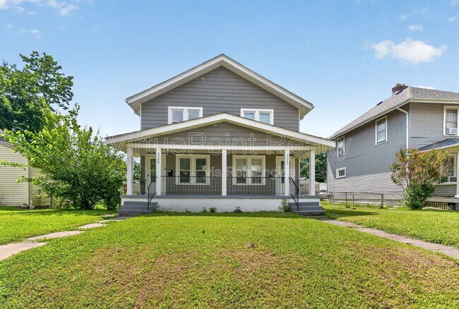 Building Photo - 329 S Wayne Ave