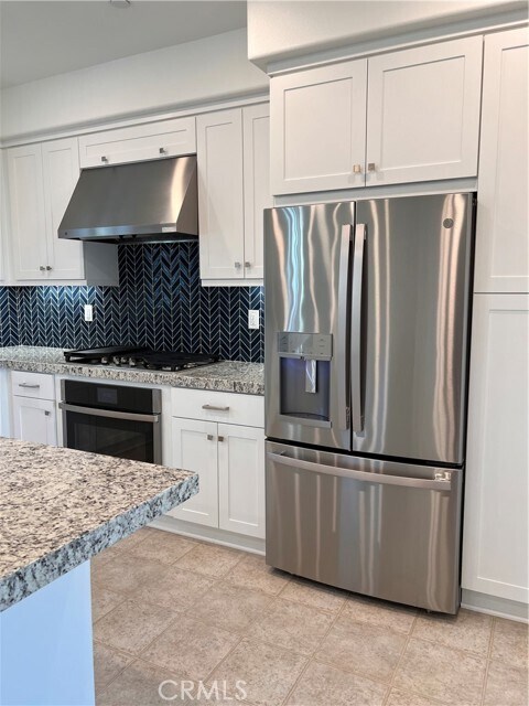 Building Photo - 26909 Pathfinder Ln