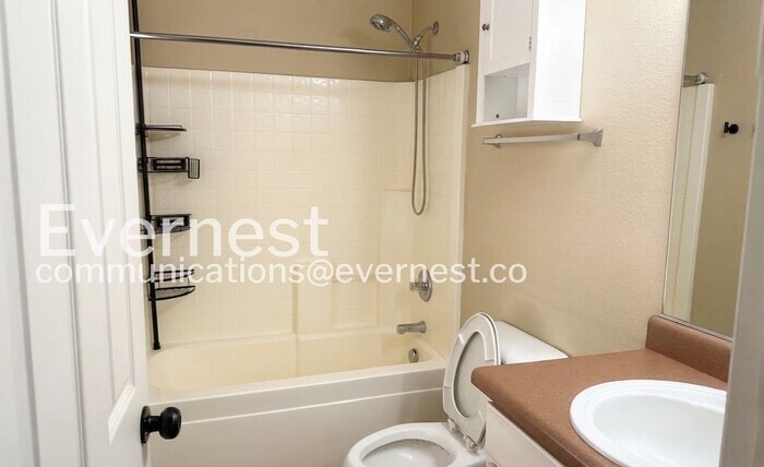 Building Photo - 17009 W Marconi Ave