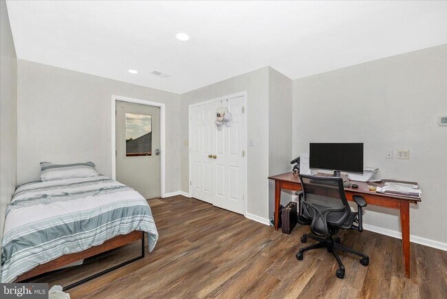 Building Photo - 10224 Bessie Clemson Rd