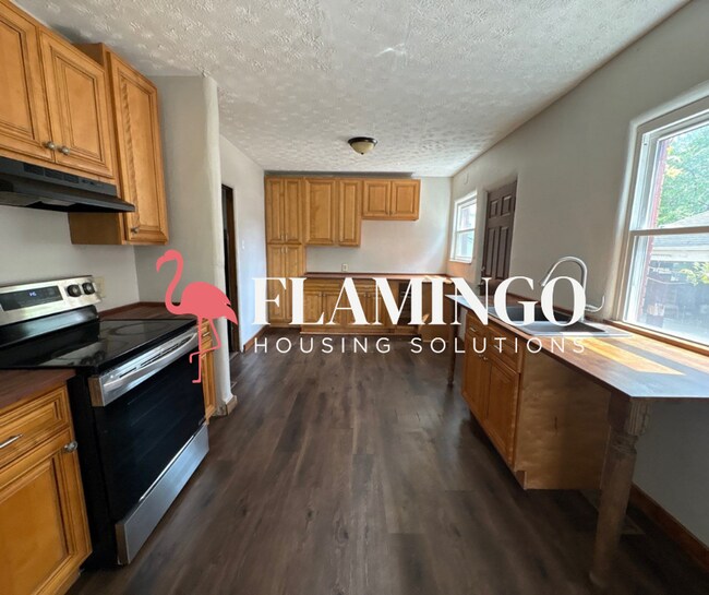 Building Photo - 830 Audrey Pl