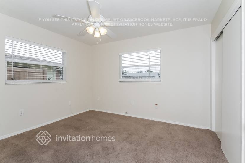 Building Photo - 3308 Cambridge Dr W