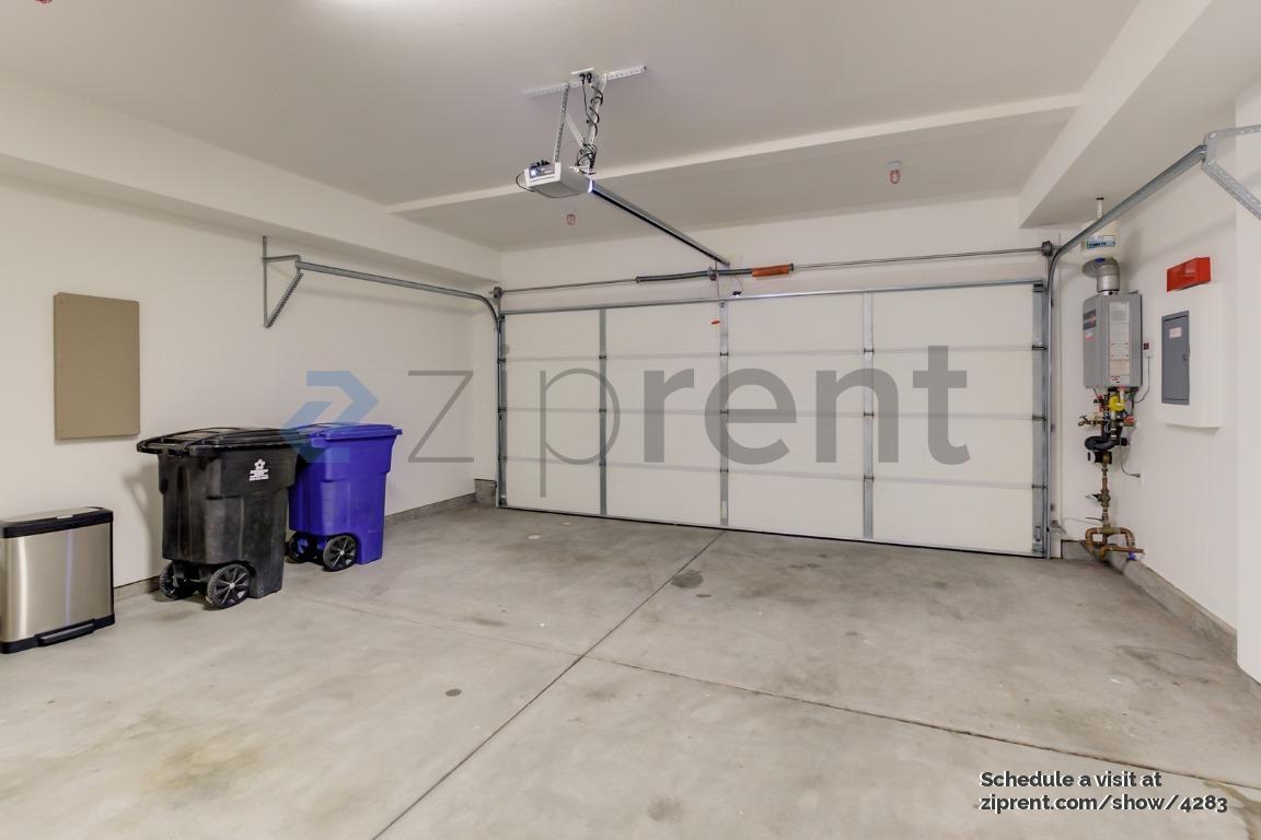 Building Photo - 2448 Aperture Cir