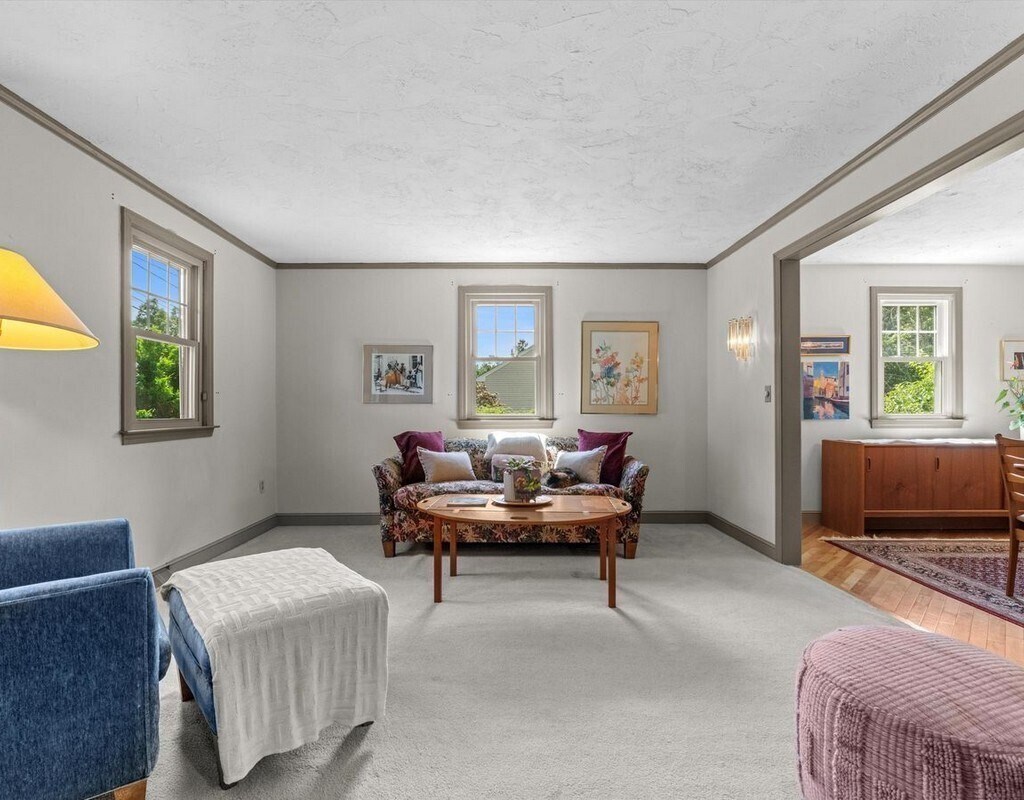 Building Photo - 9 Pleasantview Ter