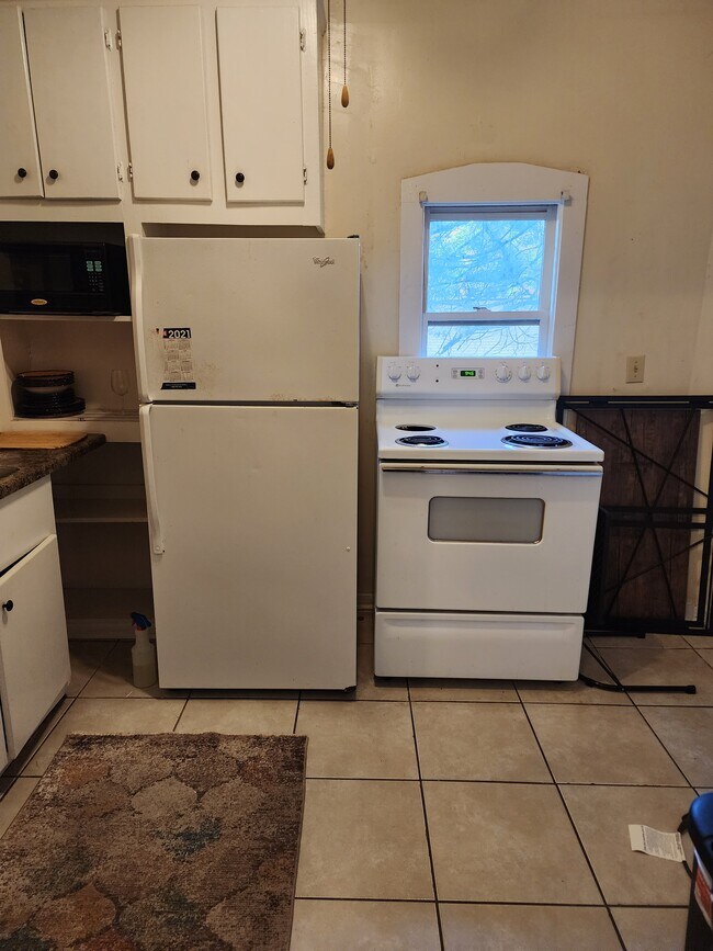 Building Photo - 1107 Monroe St