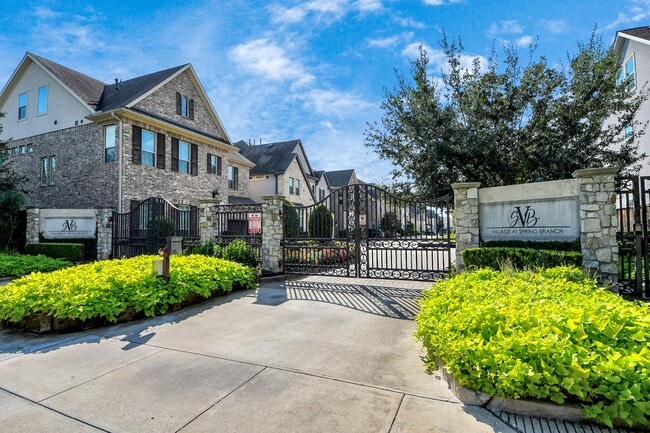 Building Photo - 8306 Hillendahl Blvd