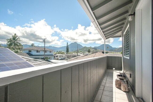 Building Photo - 518 Olomana St