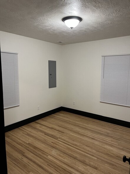 Bedroom 2 - 426 1st St SW