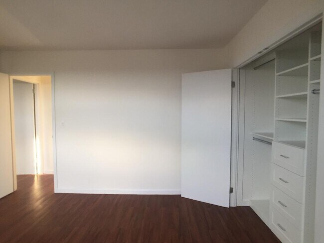 Building Photo - 150 West 225th Street