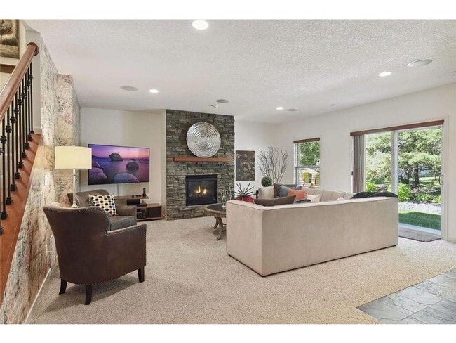 Building Photo - 6484 Ivy Way