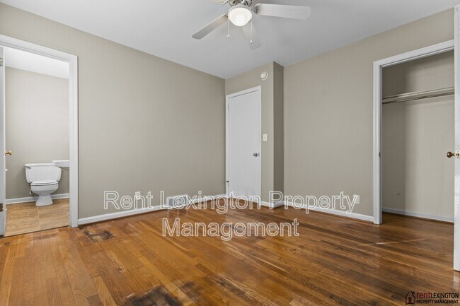 Building Photo - 1036 Whitehall Pl