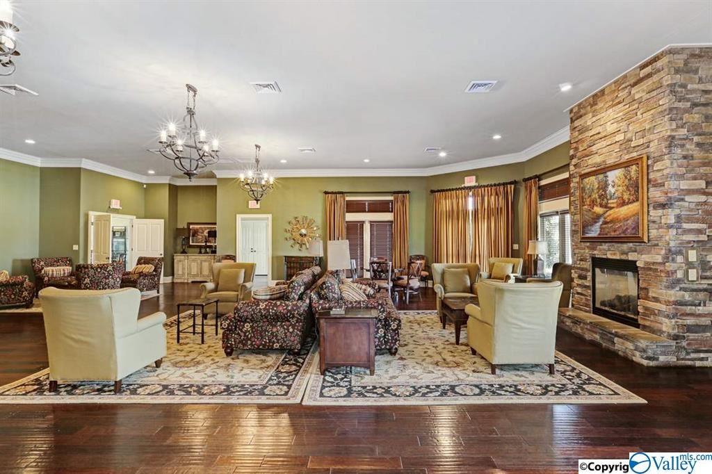 Building Photo - 324 Falling Water Ln SW