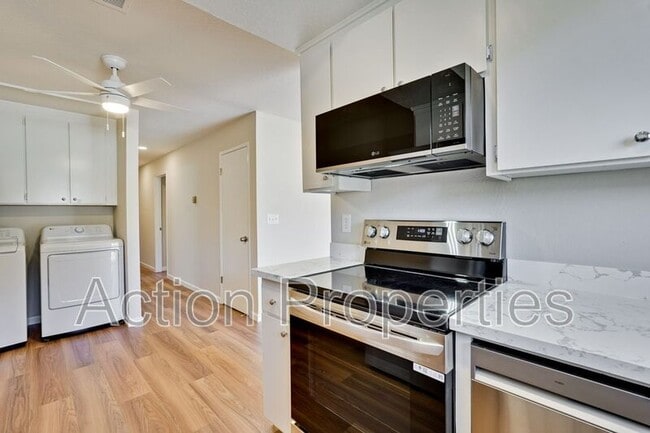 Building Photo - 1662 Merriton Ct