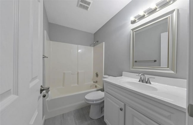 Building Photo - 1630 Summergate Pkwy