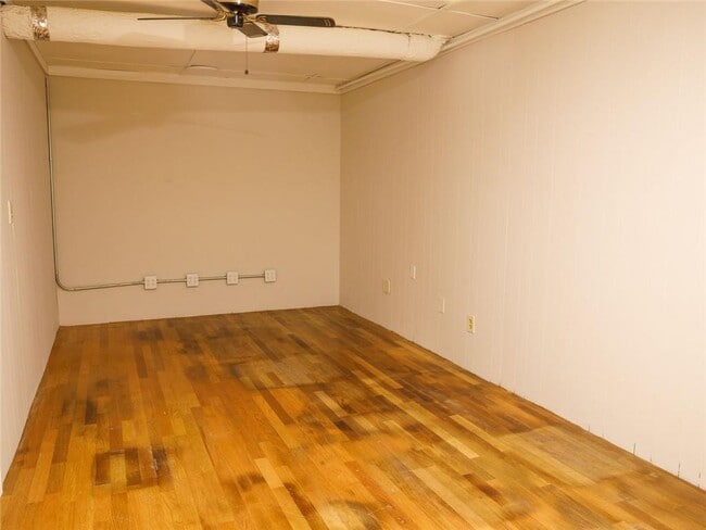 Building Photo - 95 Simpson Dr NE