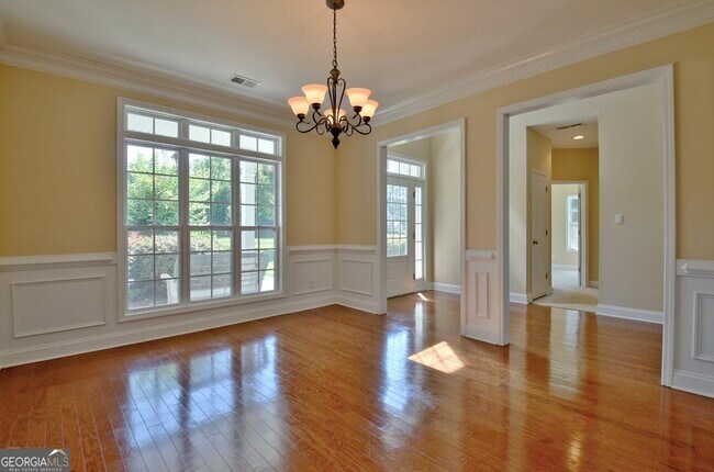 Building Photo - 170 Diana Dr