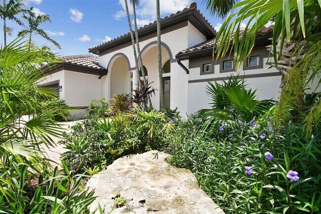 Building Photo - 13792 Long Lake Ln