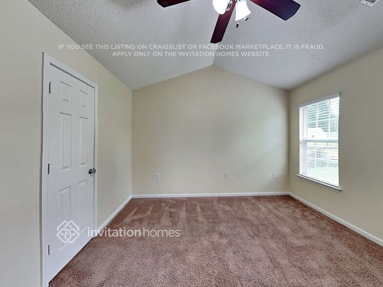 Building Photo - 3012 Trellis Ln