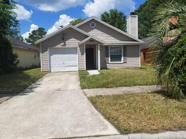Primary Photo - 3 bedroom in Jacksonville FL 32218