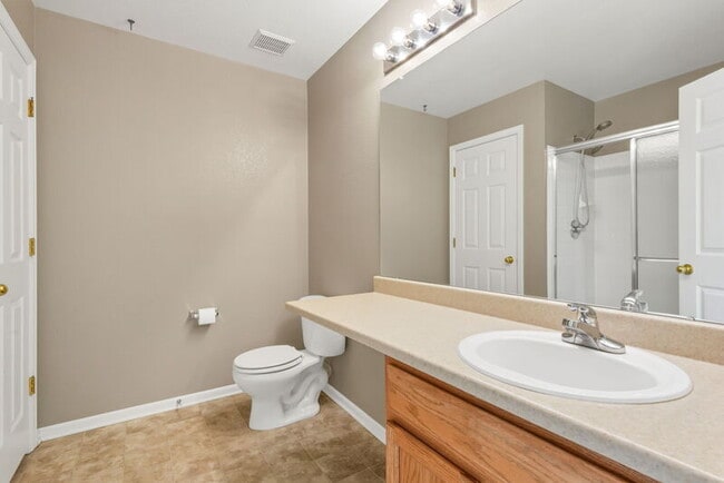 Building Photo - 857 Stagecoach Dr