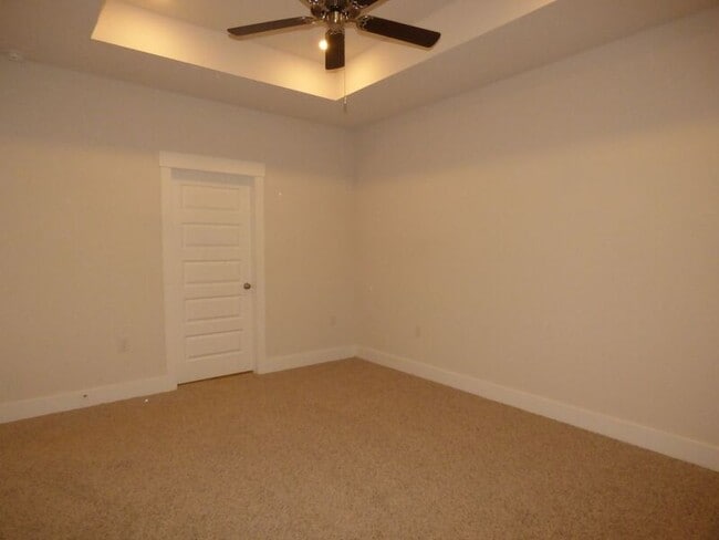 Building Photo - 5753 Danbury Blvd