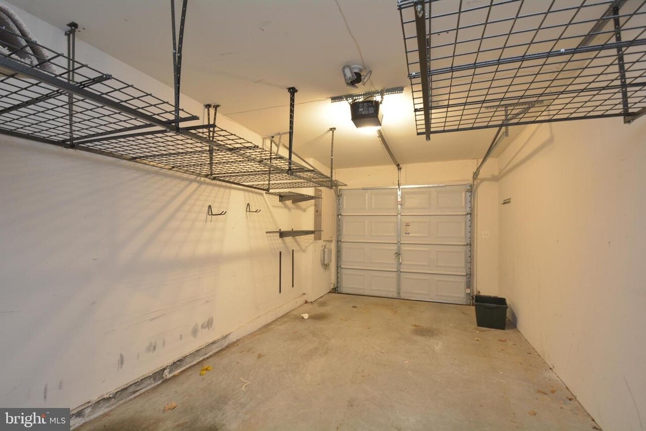 Building Photo - 13640 Salk St