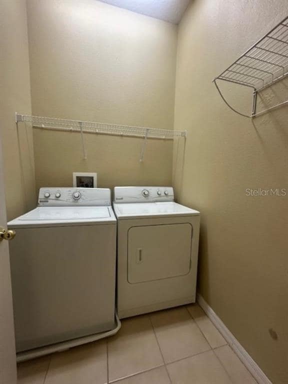 Building Photo - 6680 S Goldenrod Rd