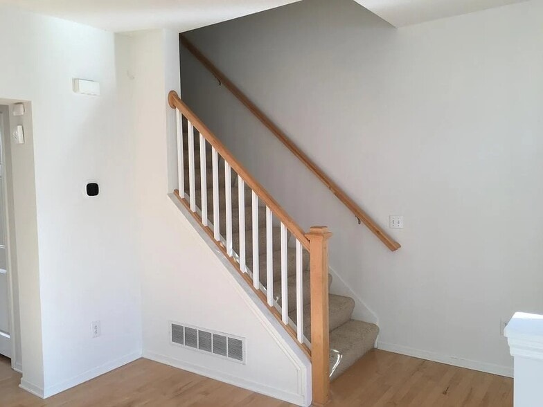 Building Photo - 8279 Labont Way